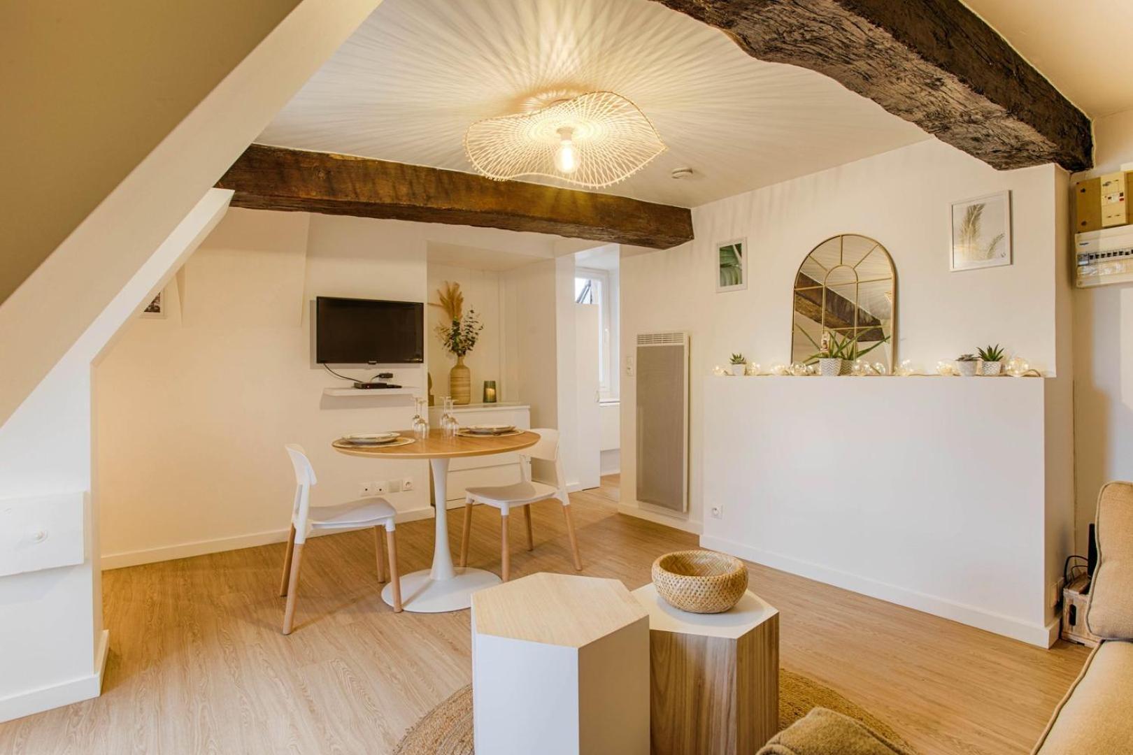 La Casa Amore — Joli Nid Douillet Place St-Sauveur Caen Buitenkant foto