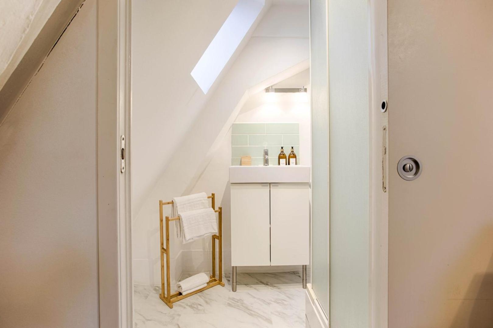La Casa Amore — Joli Nid Douillet Place St-Sauveur Caen Buitenkant foto